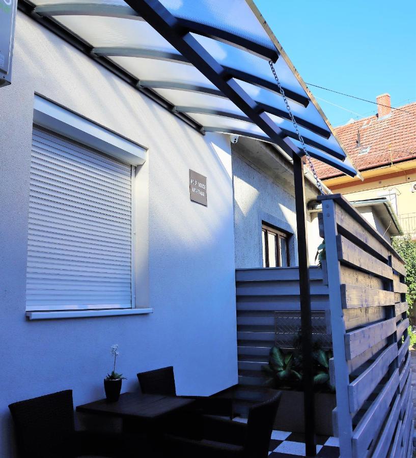Wolf House Apartman Zalaegerszeg Eksteriør billede