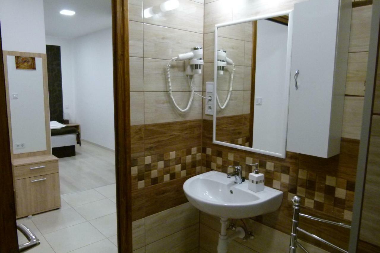 Wolf House Apartman Zalaegerszeg Eksteriør billede