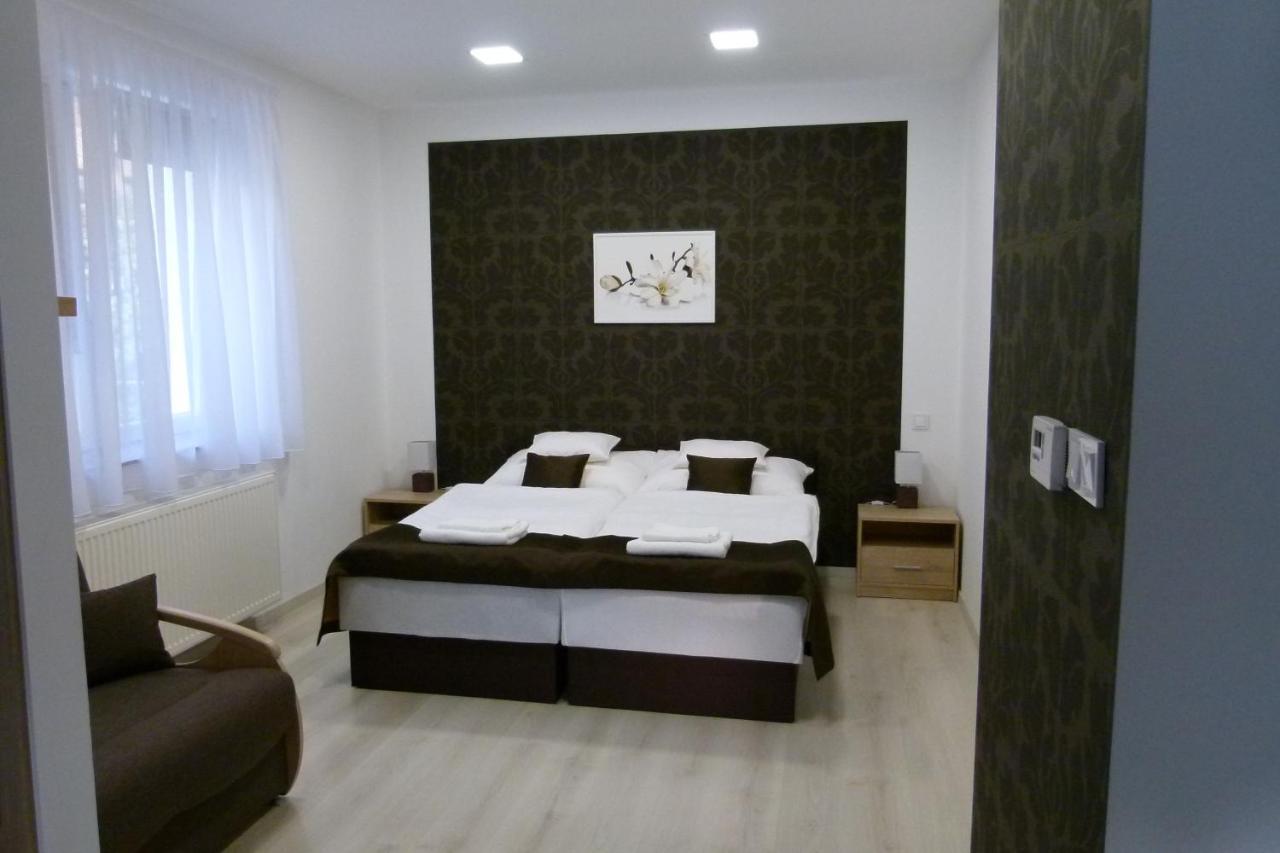 Wolf House Apartman Zalaegerszeg Eksteriør billede